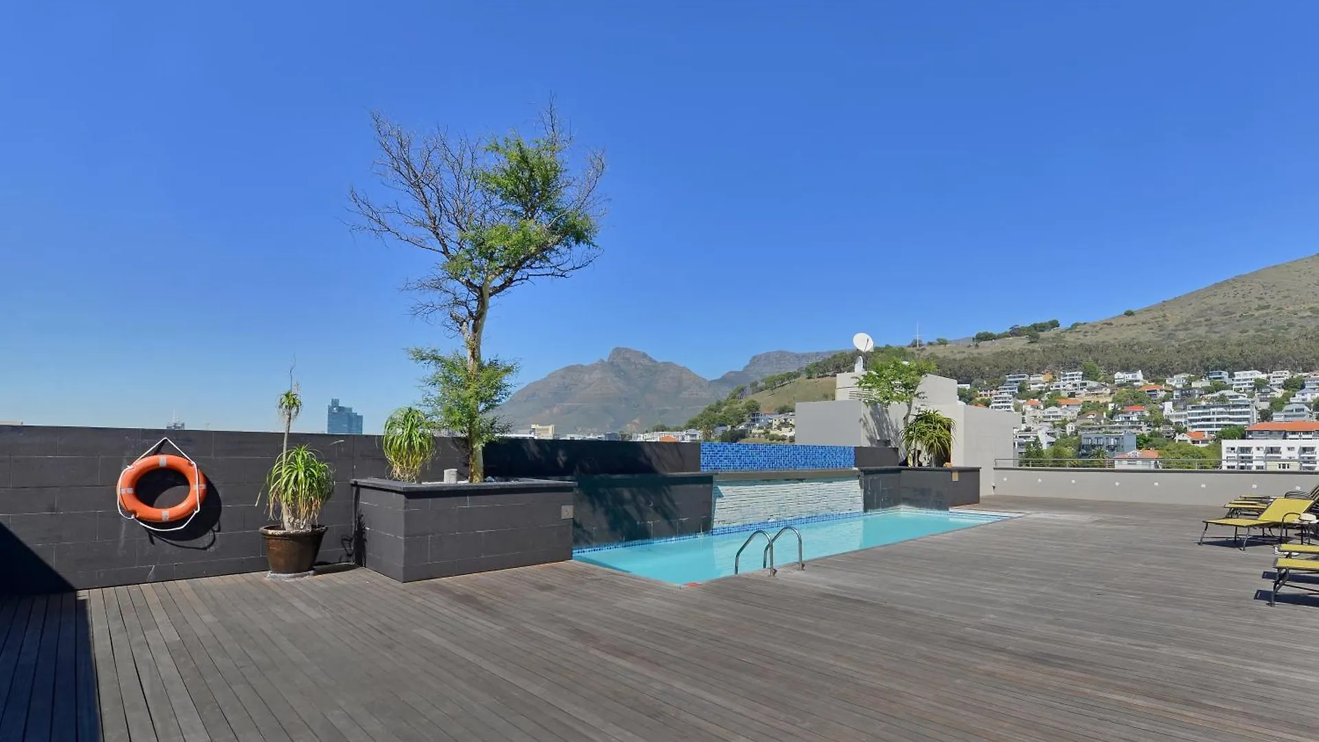 2Bdr Apartment Close To V&A Waterfront - Apt209 Cape Town 0*,  South Africa