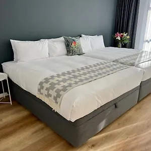 Apartment 44, Cape Town