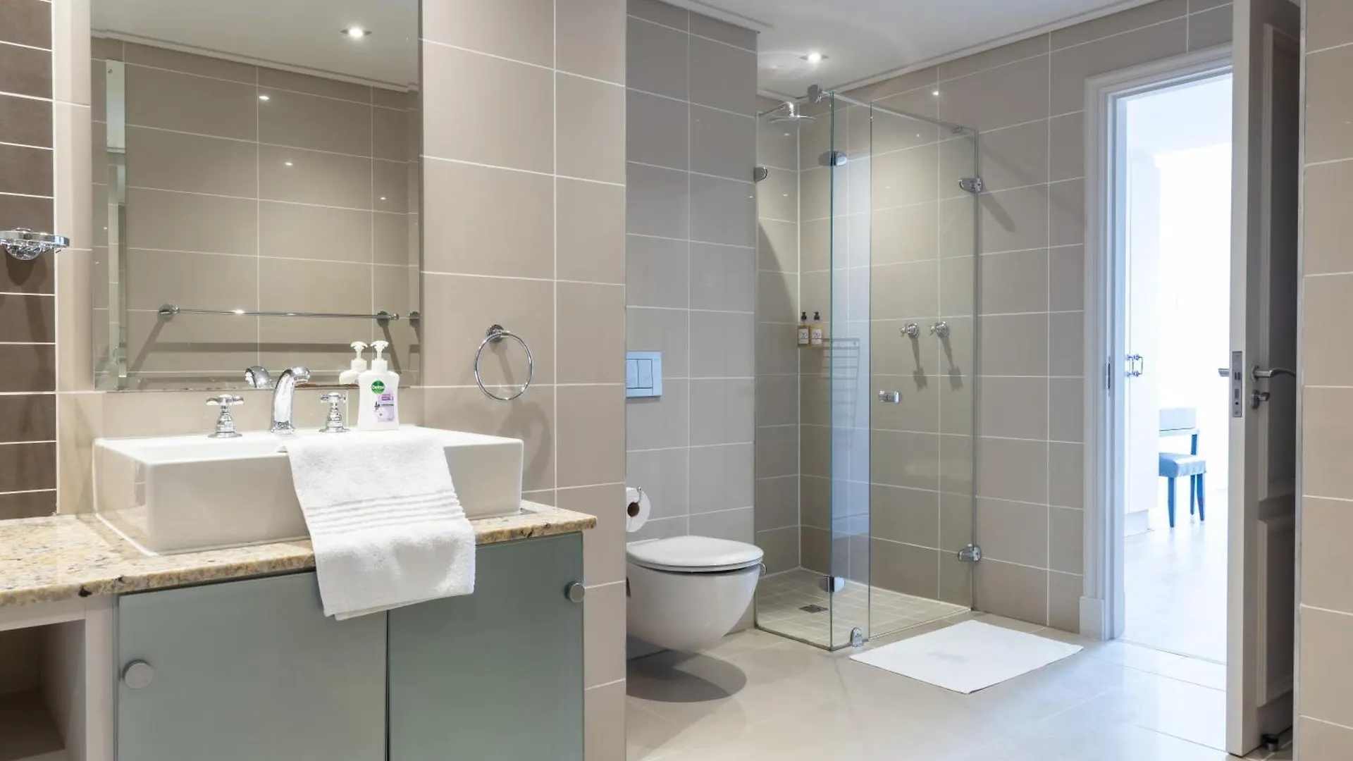 2Bdr Apartment Close To V&A Waterfront - Apt209 Cape Town